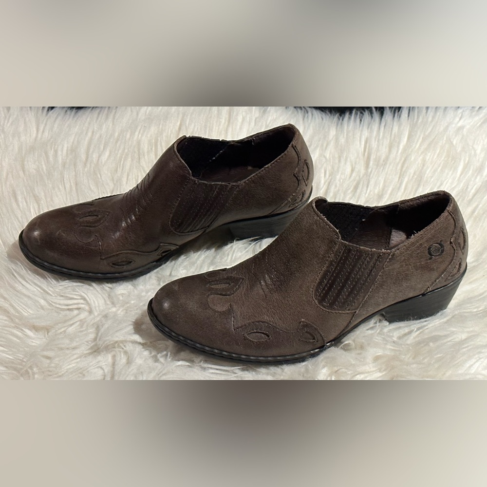 Born Amibeth Brown leather wingtip comfort block heel ankle boot women’s 7.5